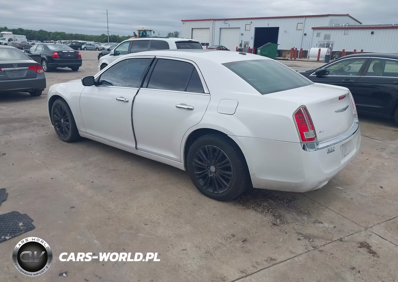 2012 Chrysler 300C Awd VIN:2C3CCAKT7CH143422 - 3