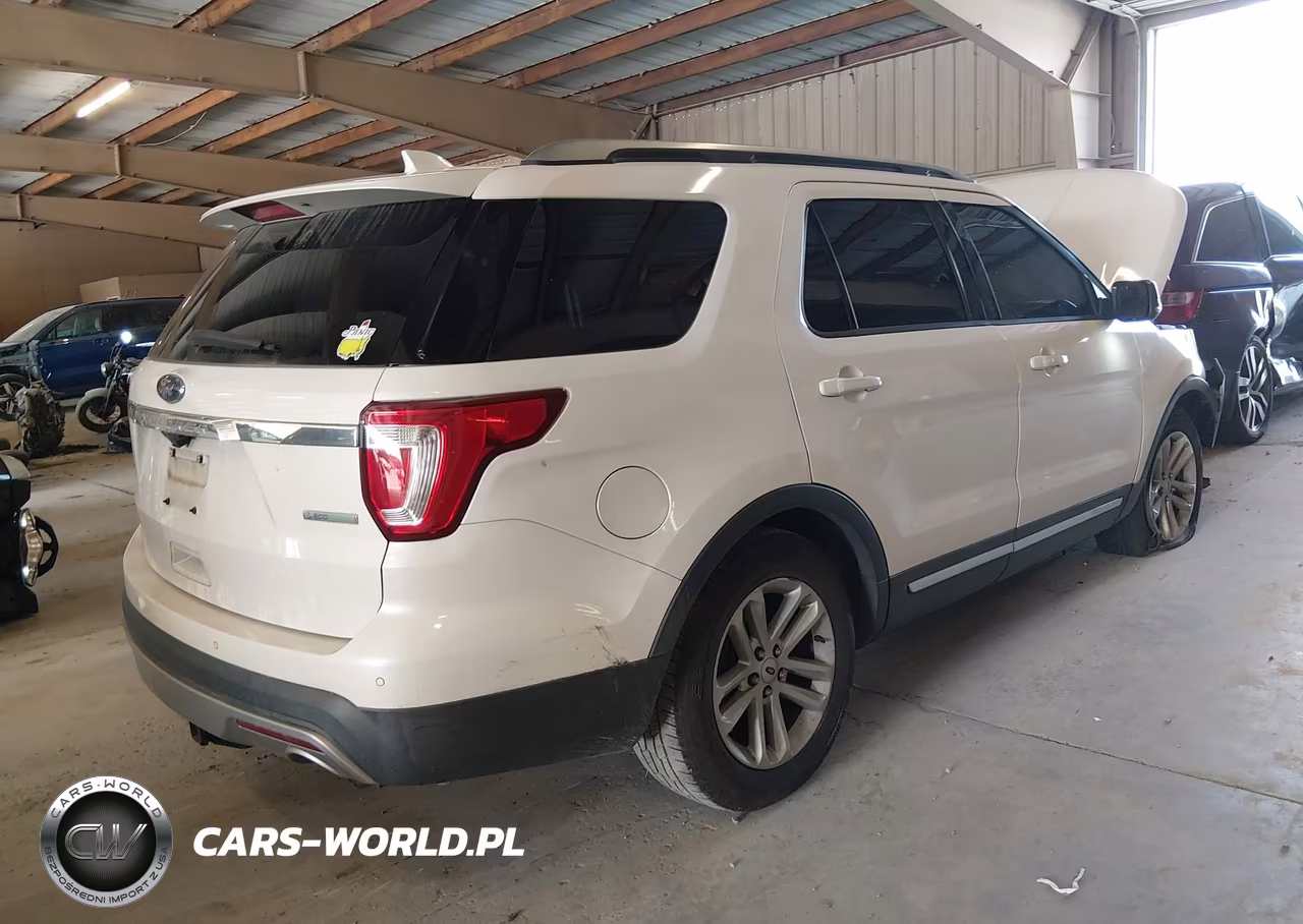 2016 Ford Explorer Xlt VIN:1FM5K7DH0GGC38873 - 4