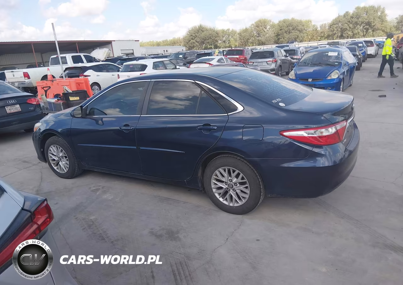 2017 Toyota Camry Le VIN:4T1BF1FK7HU731191 - 14