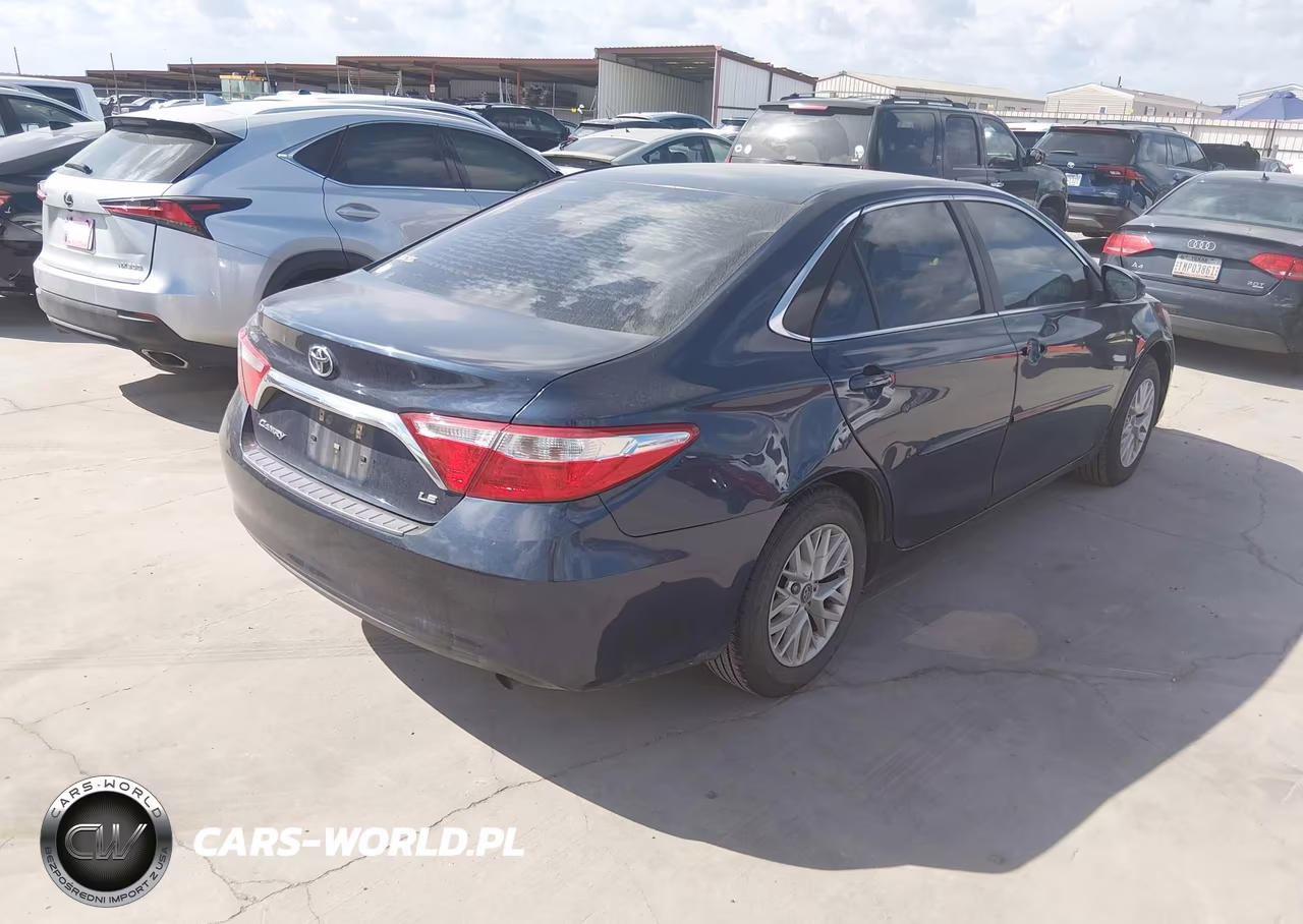 2017 Toyota Camry Le VIN:4T1BF1FK7HU731191 - 4