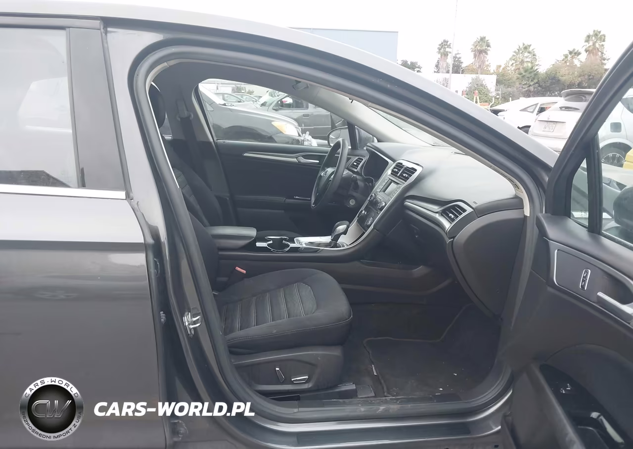 2016 Ford Fusion Se VIN:3FA6P0H75GR330062 - 5