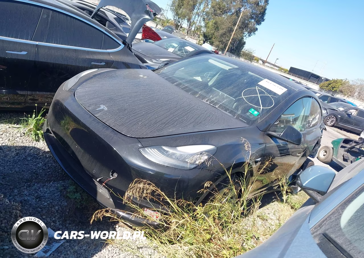 2021 Tesla Model Y Long Range VIN:5YJYGDEE0MF105400 - 2