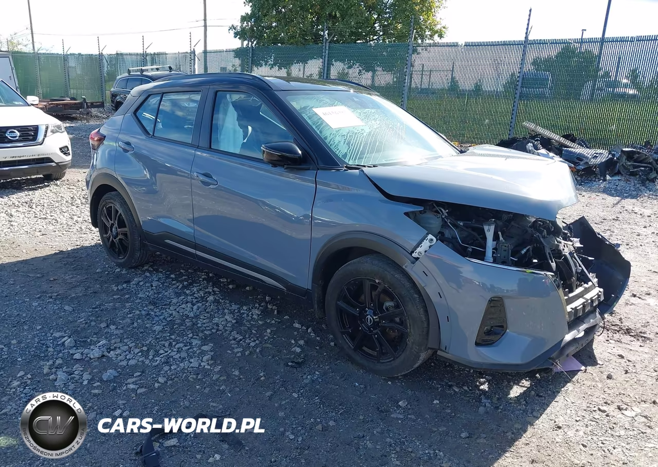 2023 Nissan Kicks Sr Xtronic Cvt