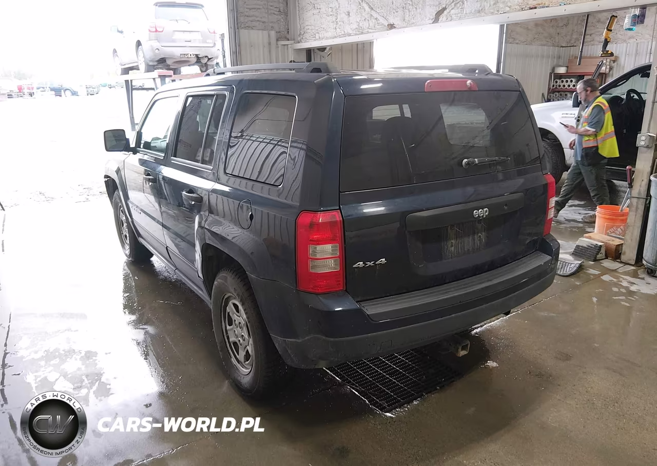 2014 Jeep Patriot Sport VIN:1C4NJRBB6ED756700 - 3