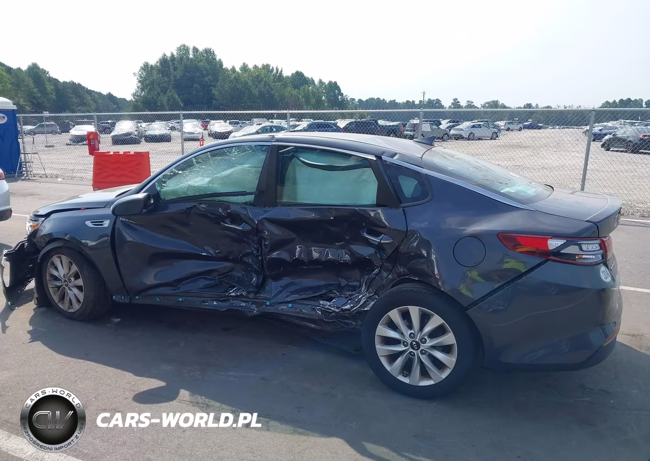 2018 Kia Optima S VIN:5XXGT4L35JG203064 - 15