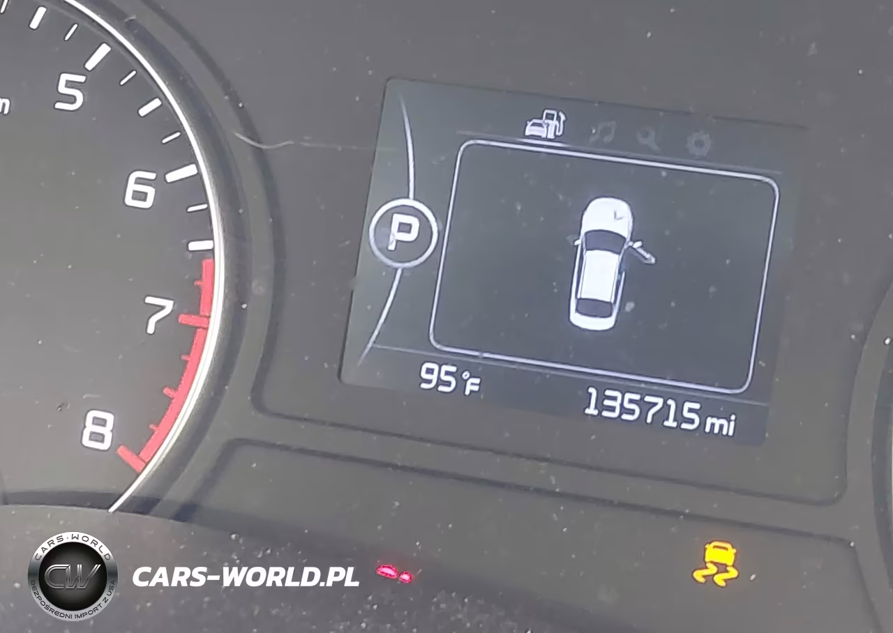 2018 Kia Optima S VIN:5XXGT4L35JG203064 - 16