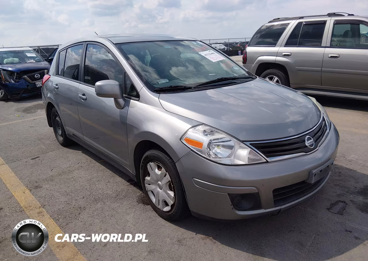 2011 Nissan Versa 1.8S – zdjęcie 1 z 16