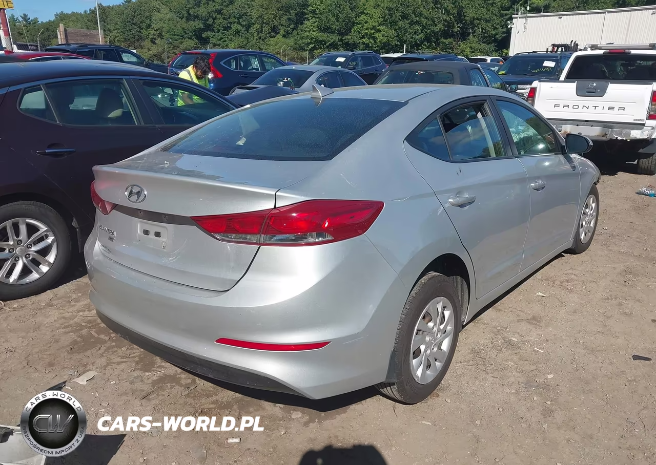 2018 Hyundai Elantra Se VIN:5NPD74LF7JH379152 - 4