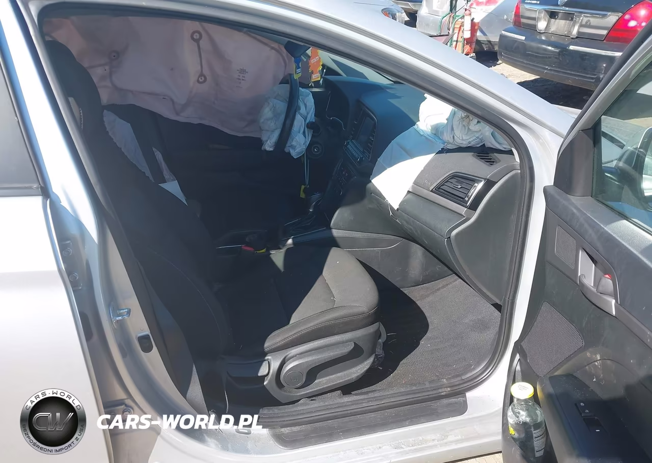 2018 Hyundai Elantra Se VIN:5NPD74LF7JH379152 - 5