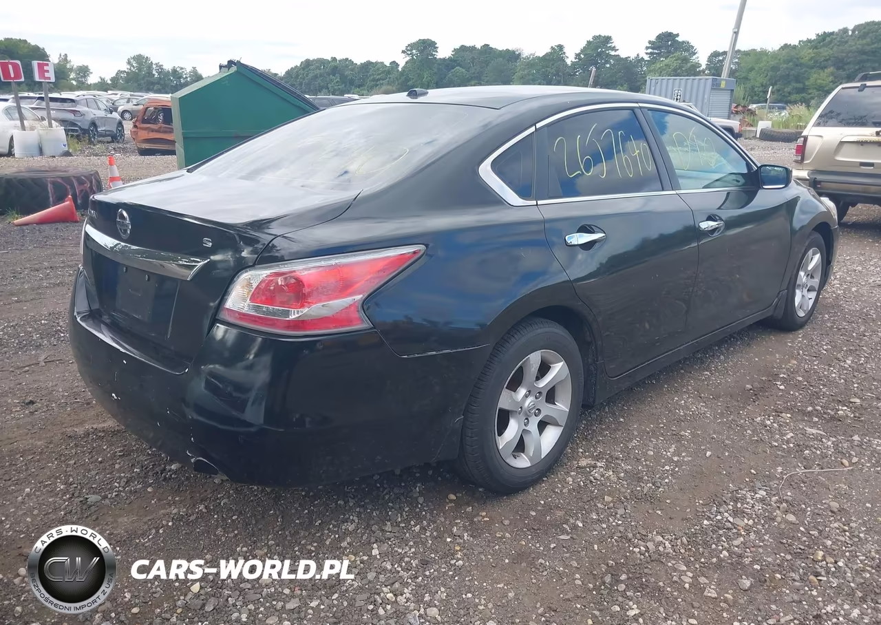 2015 Nissan Altima 2.5 S VIN:1N4AL3AP3FN309312 - 4