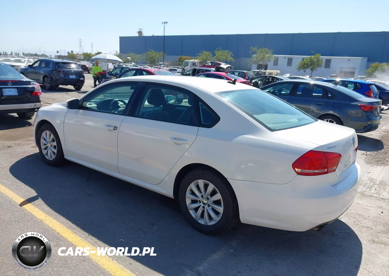 2014 Volkswagen Passat 1.8T Wolfsburg Edition VIN:1VWAT7A38EC027138 - 3