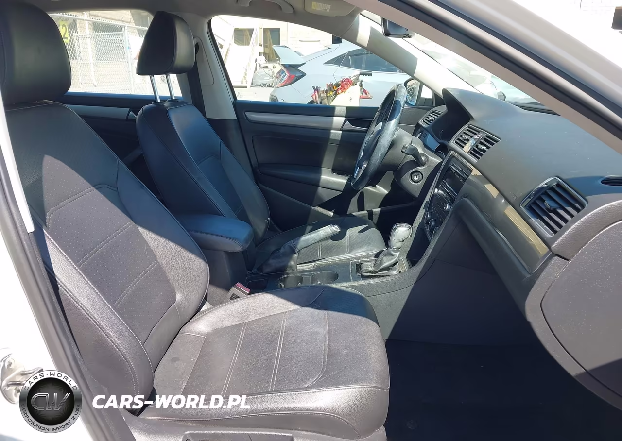 2014 Volkswagen Passat 1.8T Wolfsburg Edition VIN:1VWAT7A38EC027138 - 5