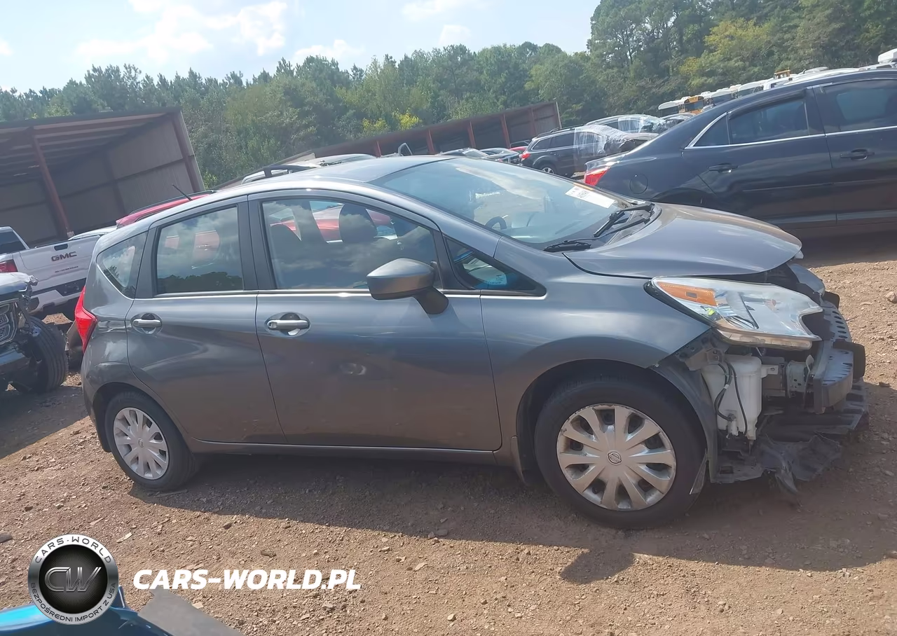2016 Nissan Versa Note S Plus VIN:3N1CE2CP5GL396722 - 14