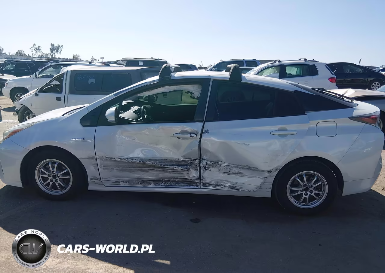 2016 Toyota Prius Two VIN:JTDKBRFU4G3514394 - 13