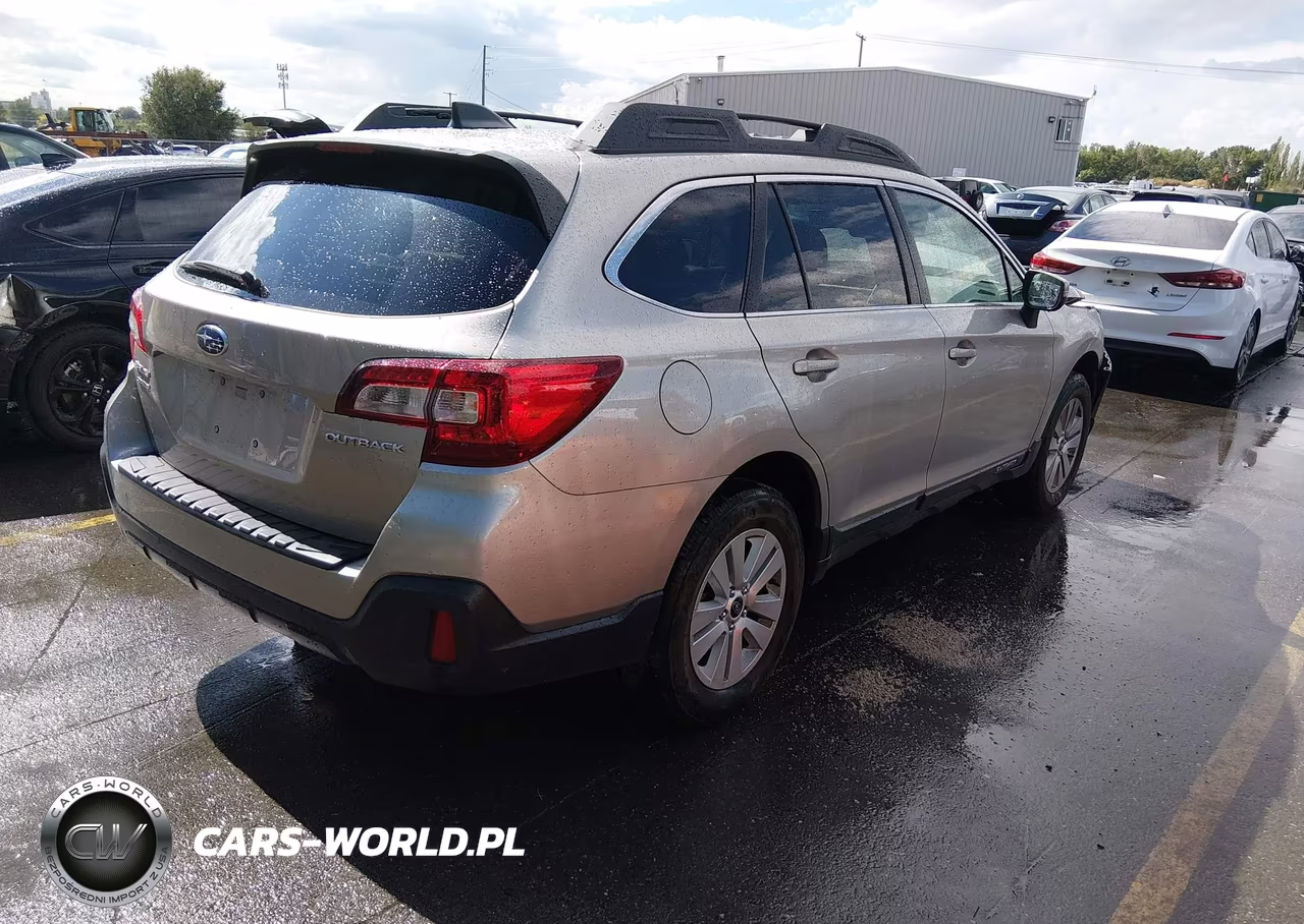 2019 Subaru Outback 2.5I Premium VIN:4S4BSAHCXK3324321 - 4