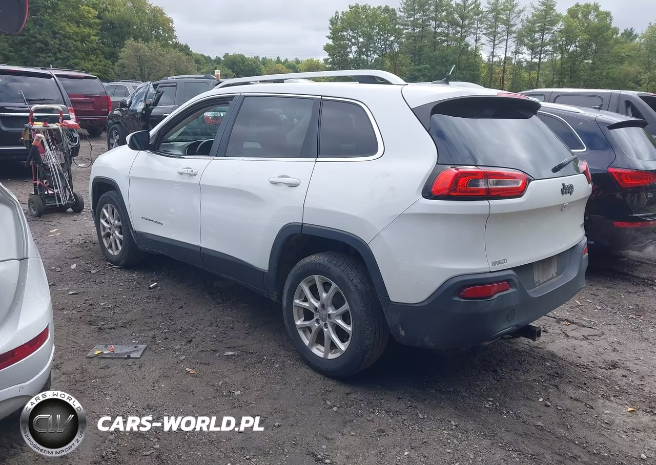 2014 Jeep Cherokee Latitude VIN:1C4PJLCS9EW319833 - 3