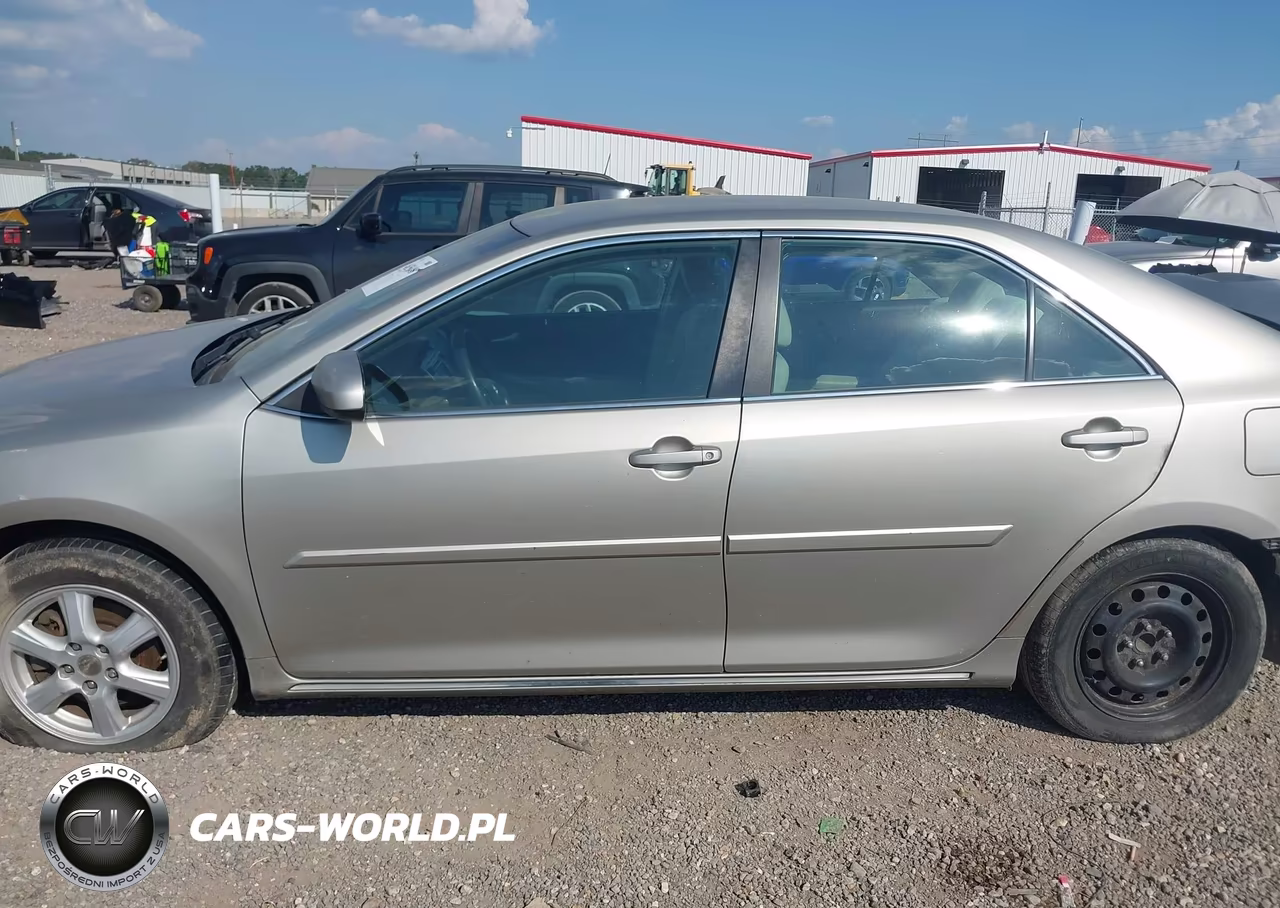2014 Toyota Camry Le VIN:4T1BF1FK9EU394423 - 15