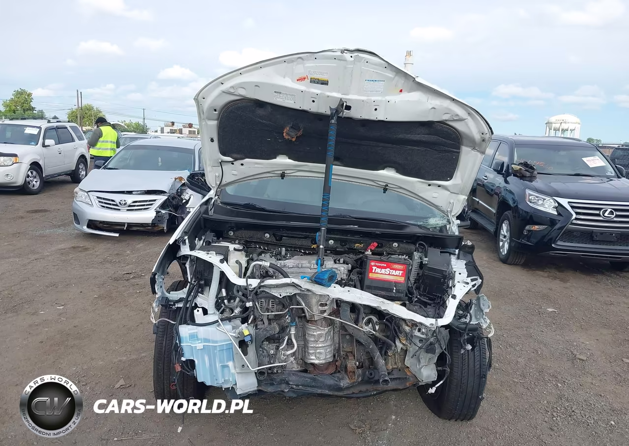 2018 Toyota Rav4 Xle VIN:JTMWFREV8JJ728324 - 10
