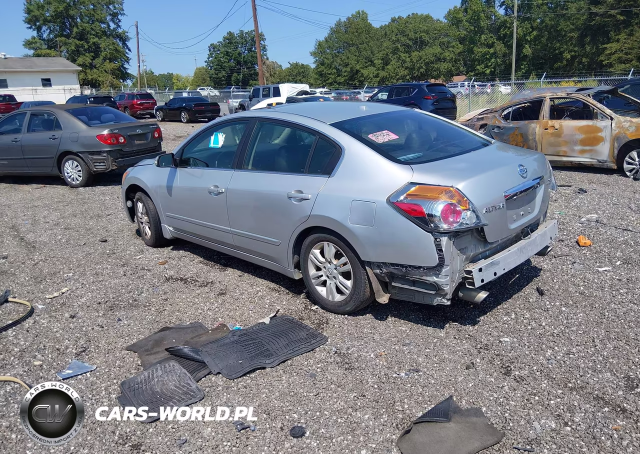 2011 Nissan Altima 2.5 S VIN:1N4AL2AP3BN443323 - 3