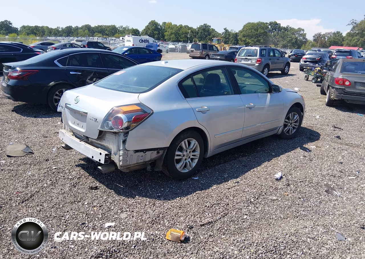 2011 Nissan Altima 2.5 S VIN:1N4AL2AP3BN443323 - 4