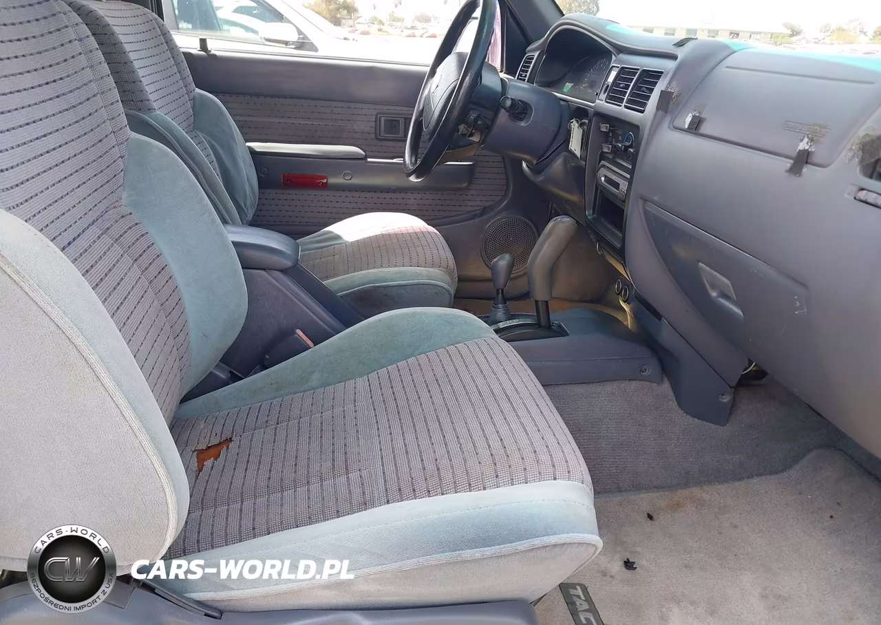 1999 Toyota Tacoma Limited V6 VIN:4TAWN74N8XZ441127 - 5