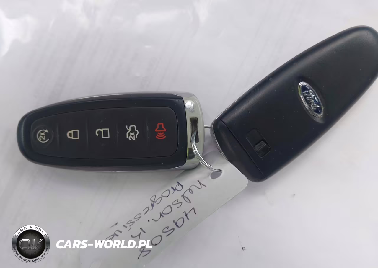 2018 Ford C-Max Hybrid Titanium VIN:1FADP5DU7JL101291 - 11