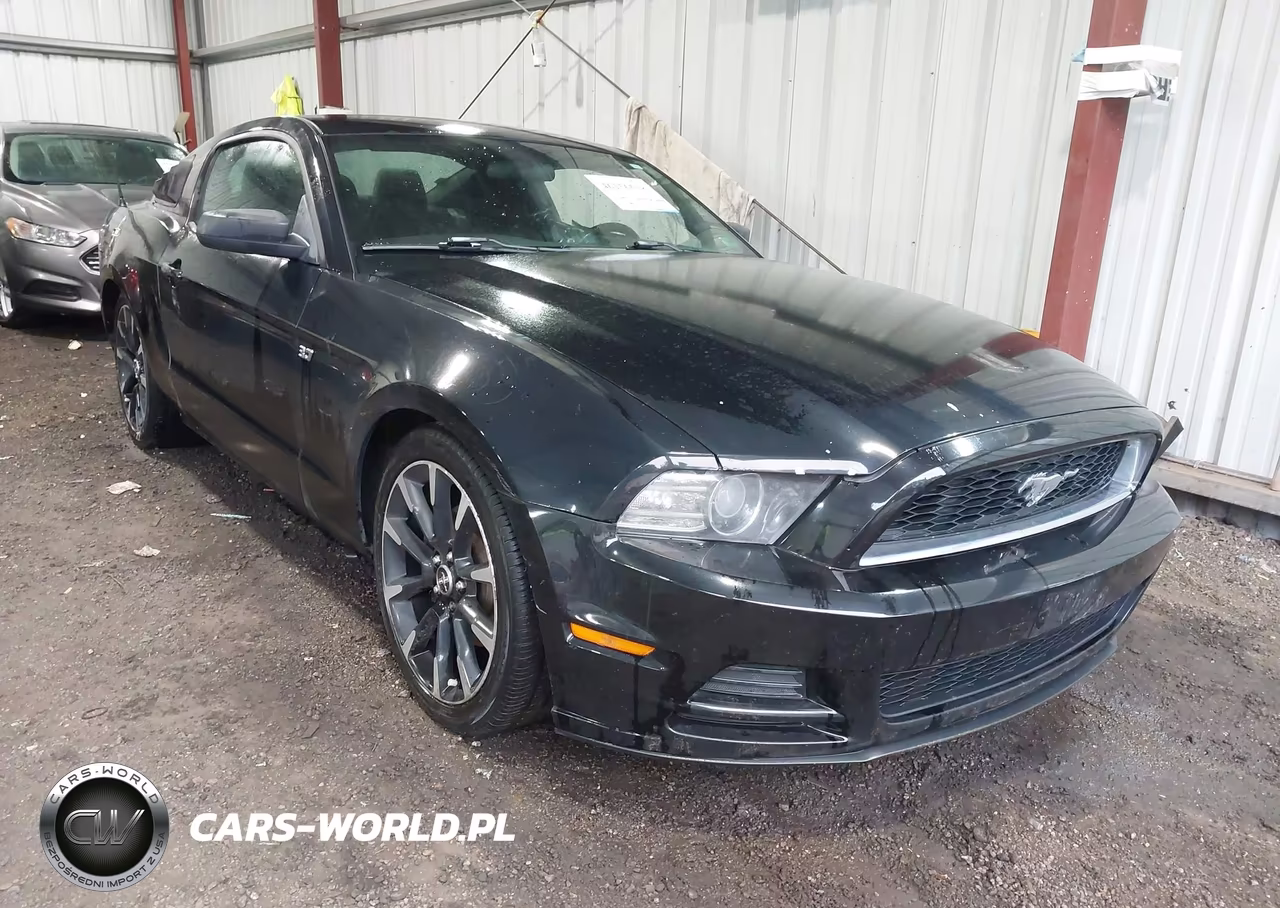 2013 Ford Mustang V6