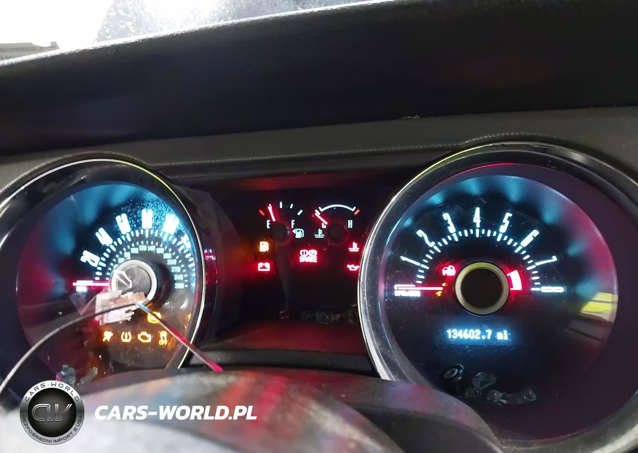 2013 Ford Mustang V6 VIN:1ZVBP8AM2D5259101 - 7