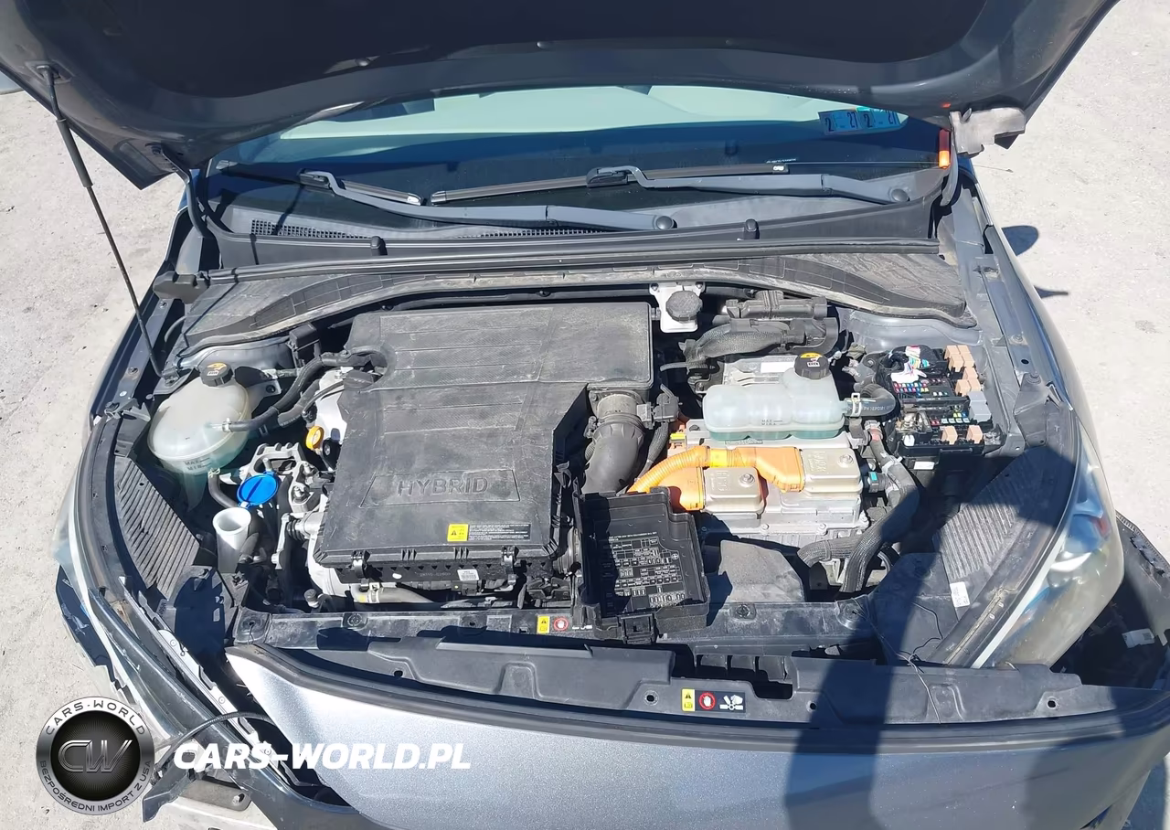 2018 Hyundai Ioniq Hybrid Sel VIN:KMHC75LC9JU096325 - 10