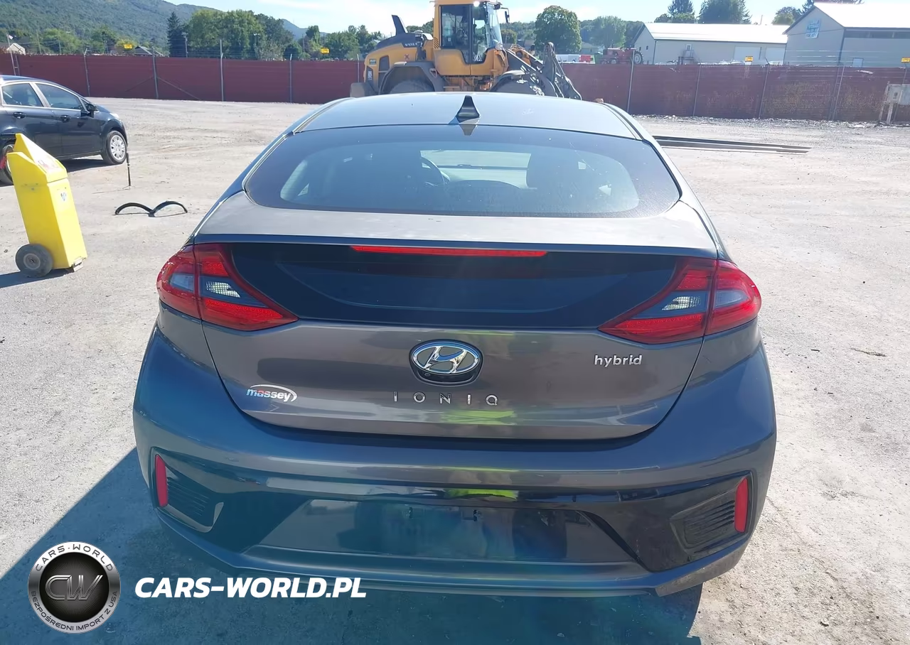 2018 Hyundai Ioniq Hybrid Sel VIN:KMHC75LC9JU096325 - 17
