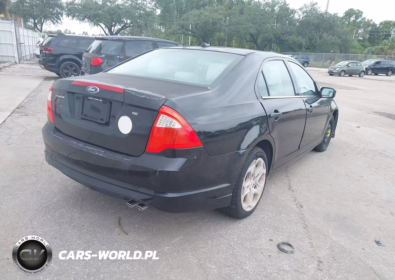 2011 Ford Fusion Se VIN:3FAHP0HA1BR103674 - 4