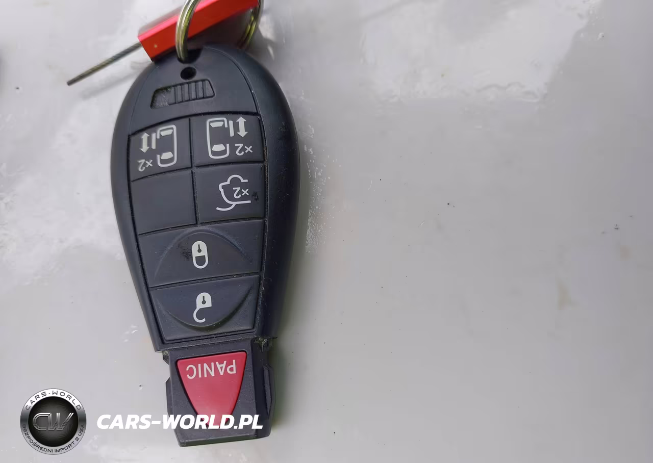 2010 Chrysler Town & Country Touring VIN:2A4RR5D17AR174078 - 11