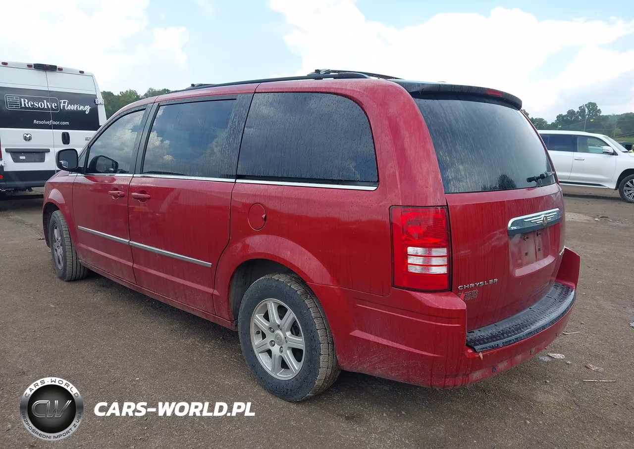 2010 Chrysler Town & Country Touring VIN:2A4RR5D17AR174078 - 3