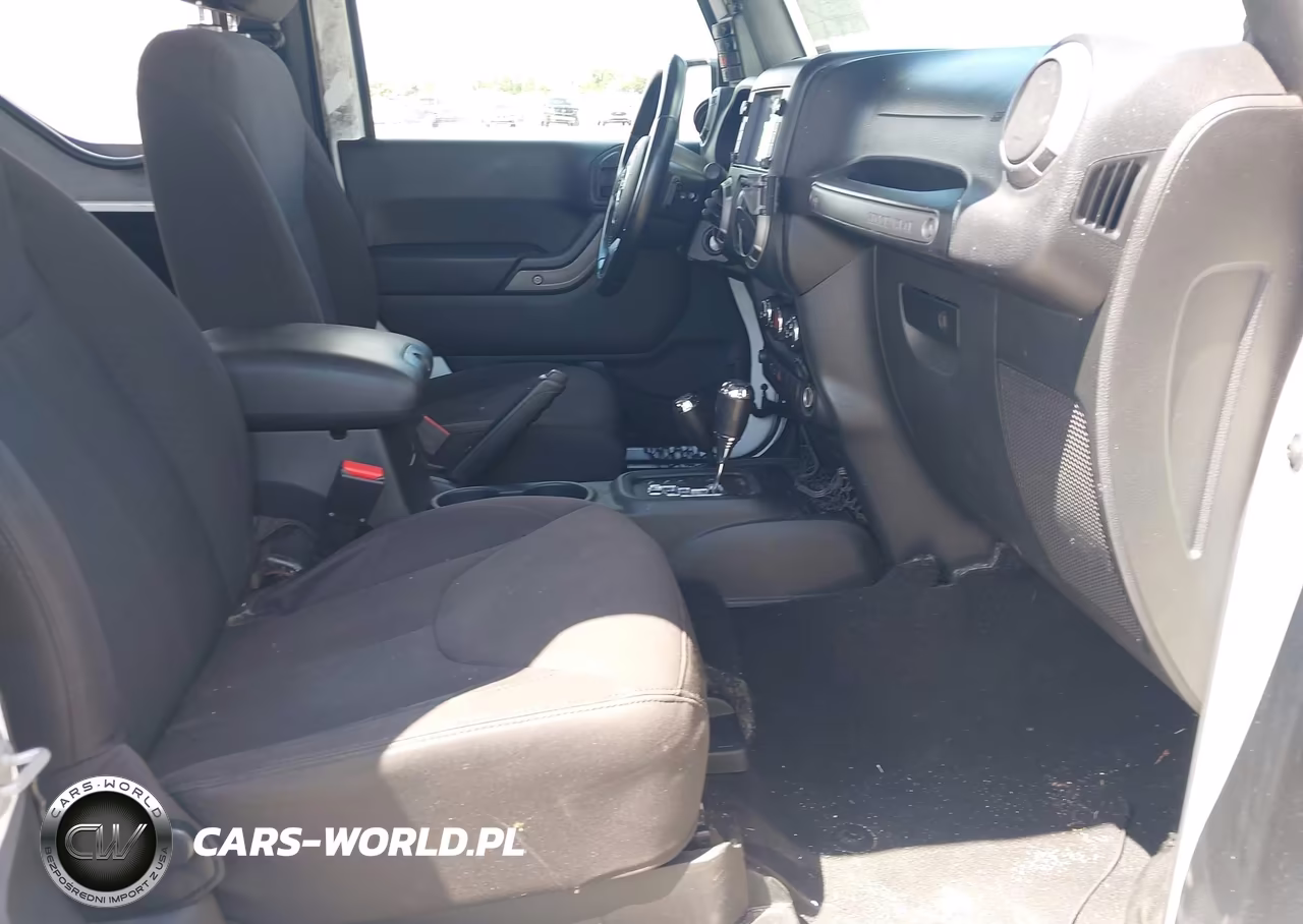 2014 Jeep Wrangler Sport VIN:1C4AJWAG9EL310105 - 5