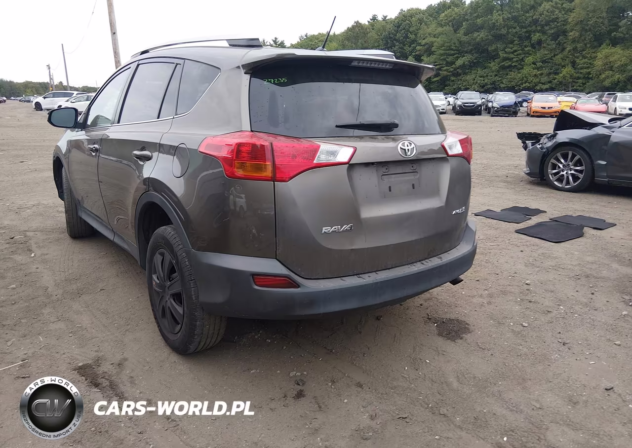 2015 Toyota Rav4 Le VIN:2T3BFREV4FW258154 - 3