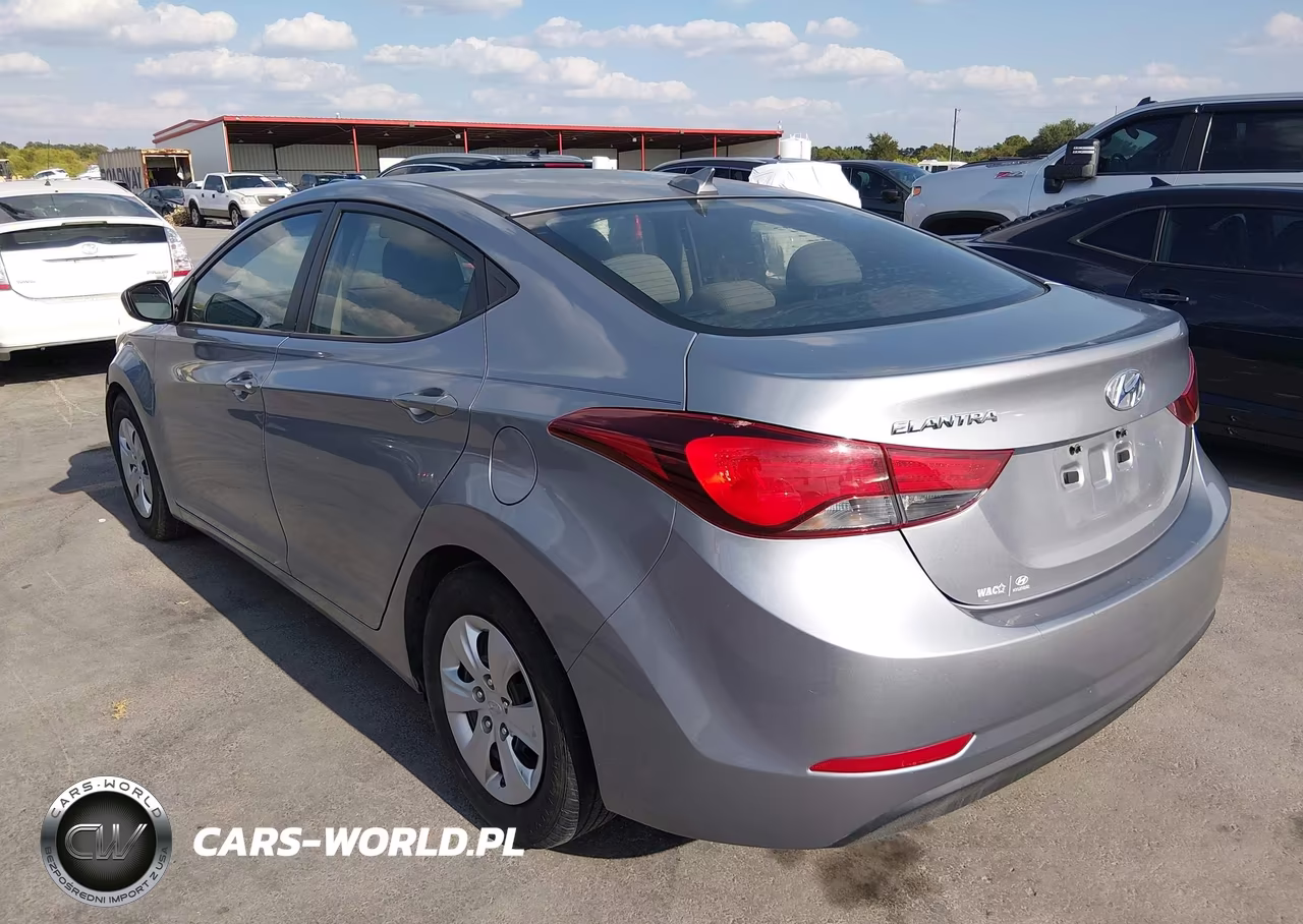 2016 Hyundai Elantra Se VIN:5NPDH4AE0GH717961 - 3