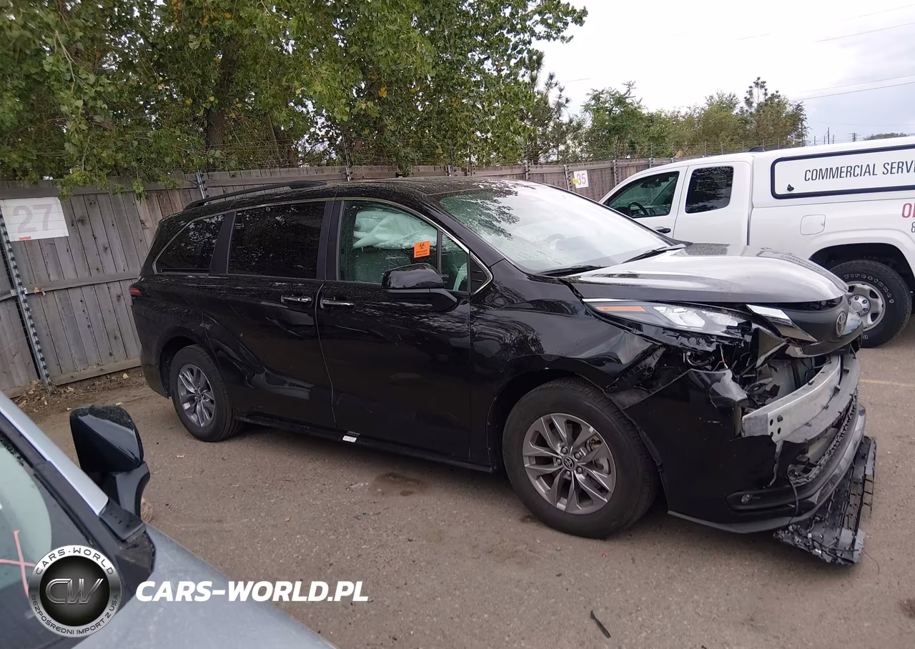 2026 Toyota Sienna Xle VIN:5TDYRKECXTS327370 - 14