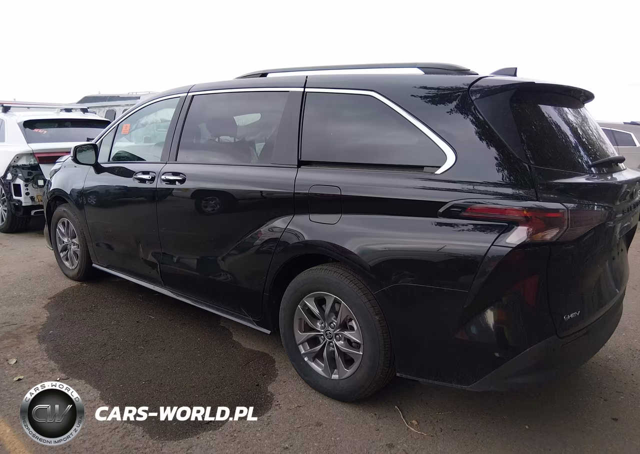 2026 Toyota Sienna Xle VIN:5TDYRKECXTS327370 - 3