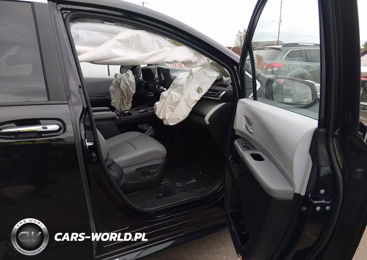 2026 Toyota Sienna Xle VIN:5TDYRKECXTS327370 - 5