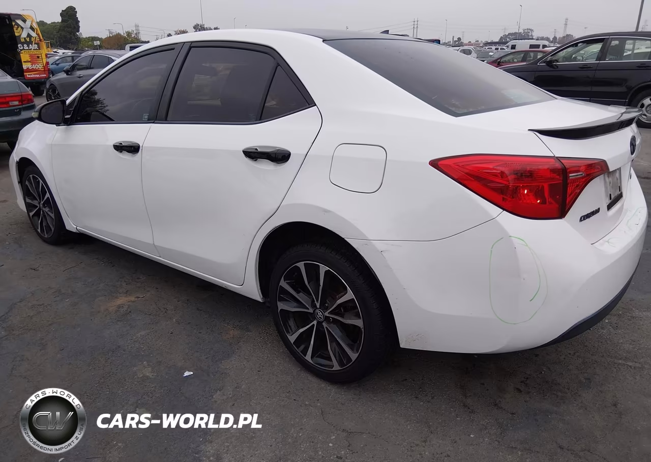 2019 Toyota Corolla Se VIN:2T1BURHE8KC133499 - 3