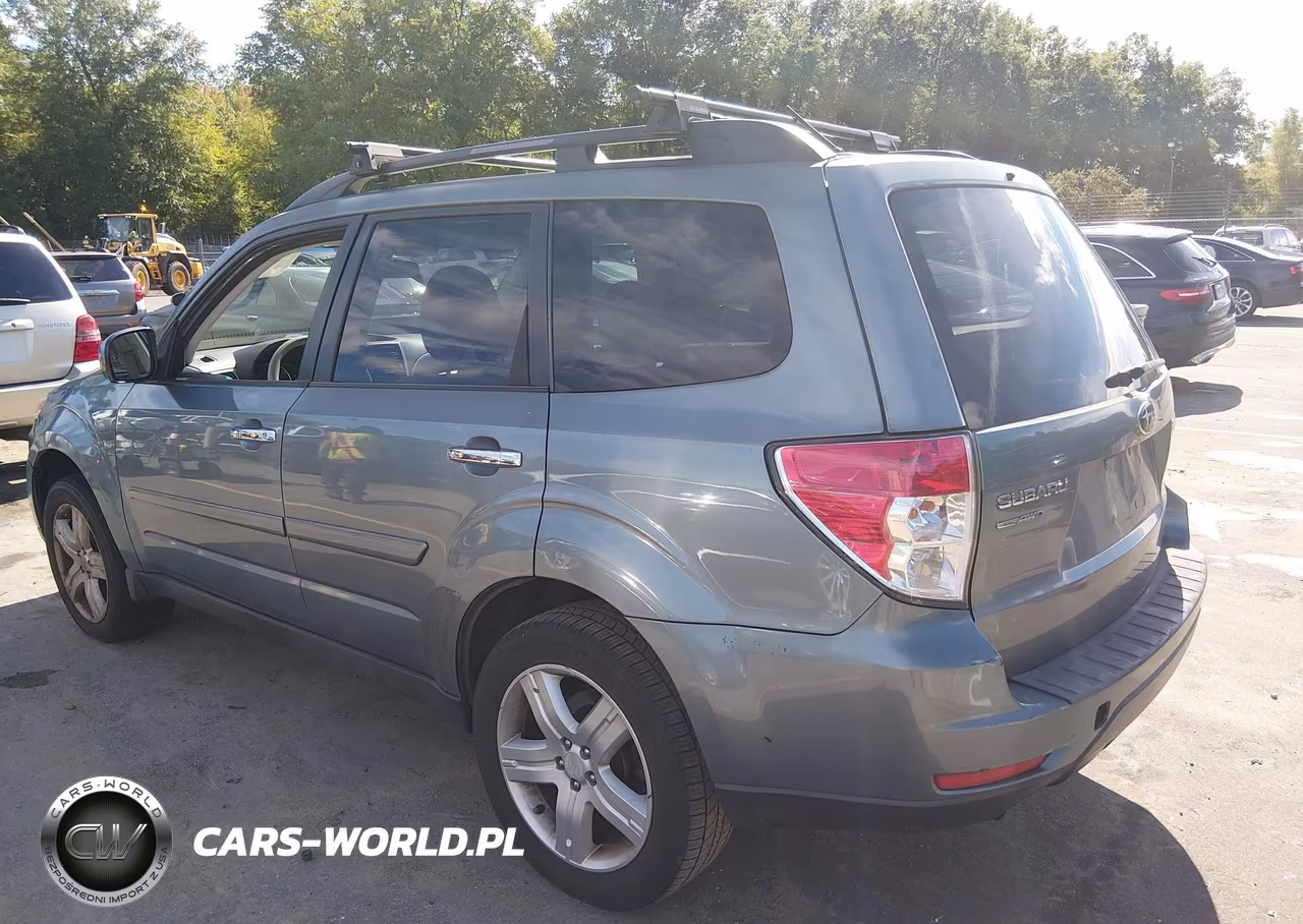 2010 Subaru Forester 2.5X Premium VIN:JF2SH6CC0AH909144 - 3