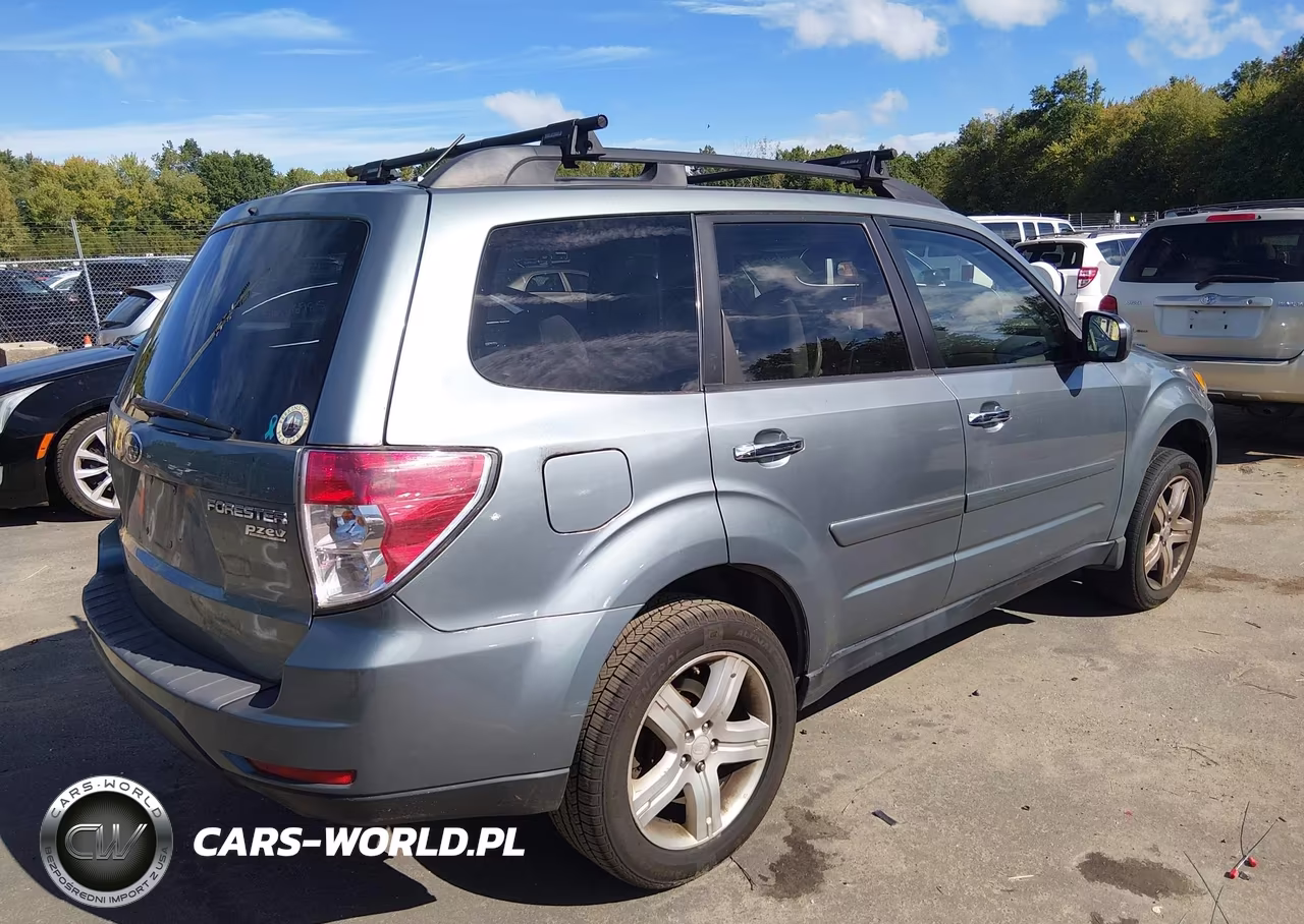 2010 Subaru Forester 2.5X Premium VIN:JF2SH6CC0AH909144 - 4
