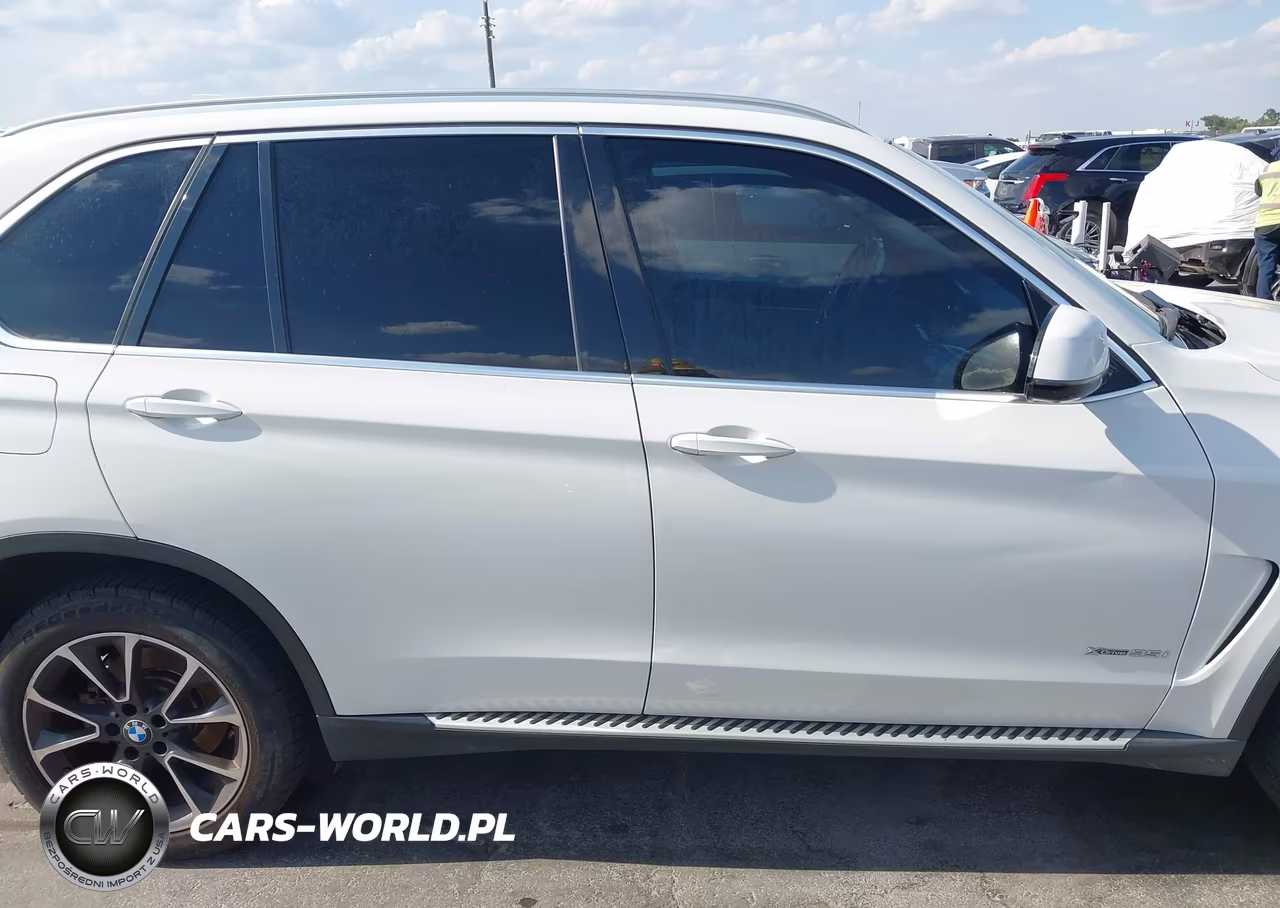 2016 BMW X5 xDrive35I VIN:5UXKR0C59G0P24946 - 13