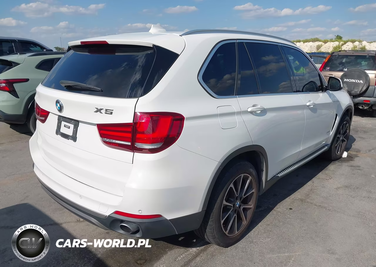 2016 BMW X5 xDrive35I VIN:5UXKR0C59G0P24946 - 4