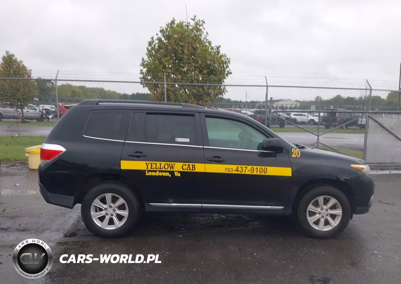 2012 Toyota Highlander Base V6 VIN:5TDBK3EH3CS120749 - 12