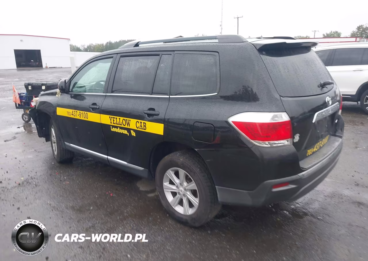 2012 Toyota Highlander Base V6 VIN:5TDBK3EH3CS120749 - 3