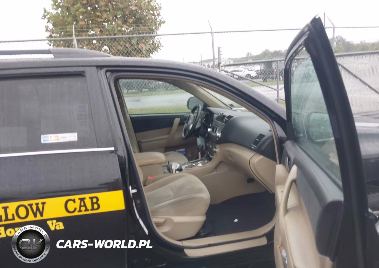 2012 Toyota Highlander Base V6 VIN:5TDBK3EH3CS120749 - 5