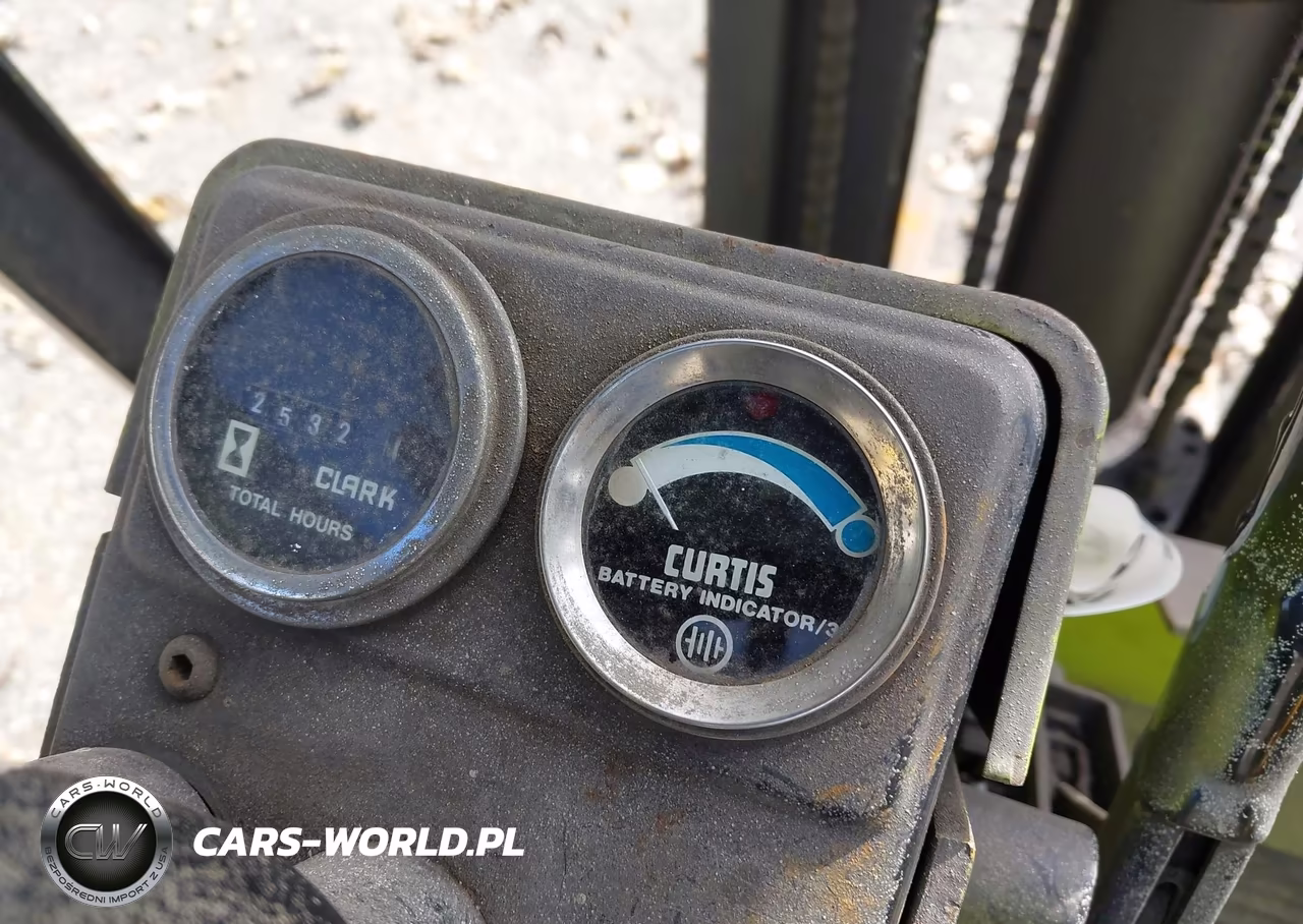 1980 Clark Tm15S Forklift VIN:TM127-0112-4903FA - 15