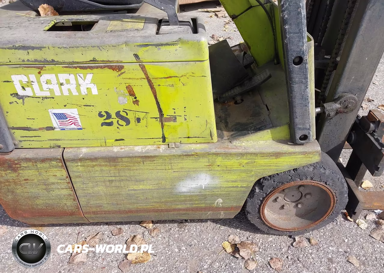 1980 Clark Tm15S Forklift VIN:TM127-0112-4903FA - 18