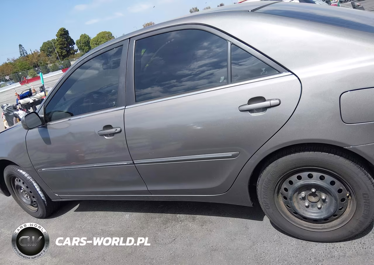 2003 Toyota Camry Xle VIN:4T1BE32K83U699767 - 13